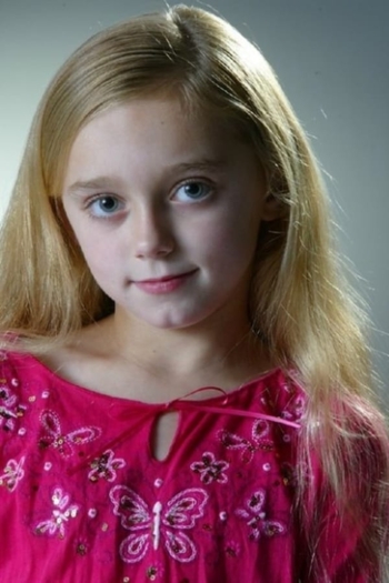 Actor Cheyenne Alexis Dean