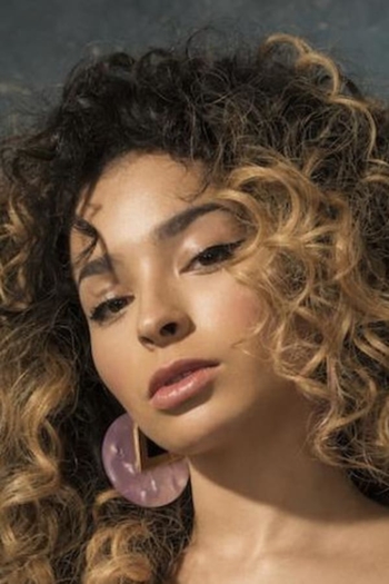Actor Ella Eyre