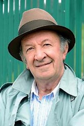 Actor Jack La Cayenne