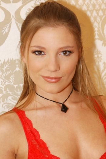 Actor Aurora Snow