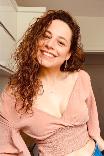 Actor Aslı İnandık