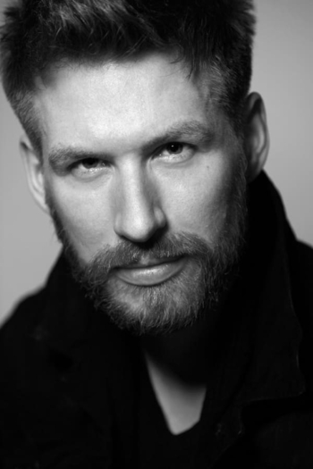 Actor William de Coverly