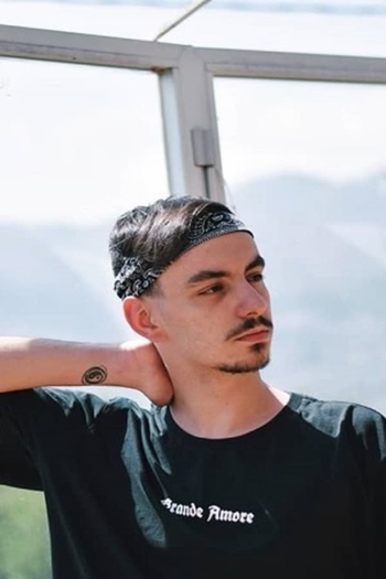 Actor Adrià De La Cruz