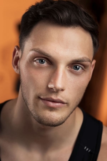 Actor Steven Van Tiflin