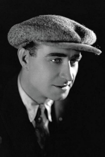 Actor Frank Lloyd