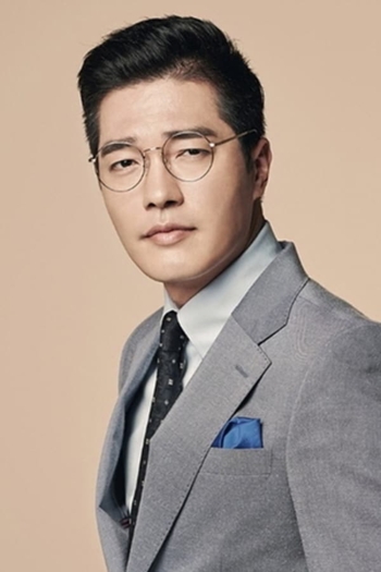 Actor Jeong Yoon-min