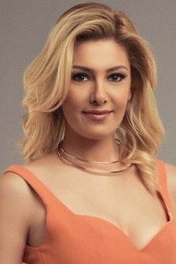 Actor Burcu Binici