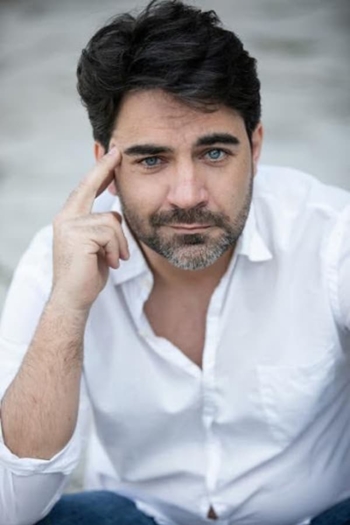 Actor Stefano Skalkotos