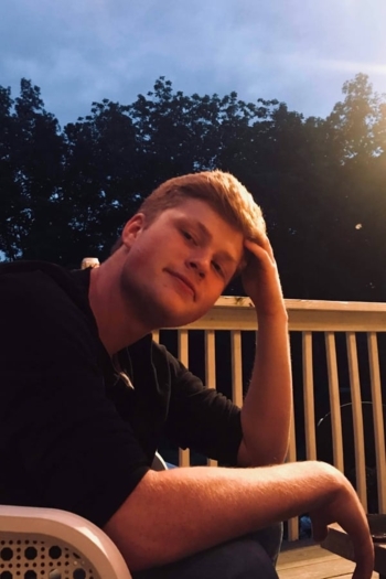 Actor Timothy Shelton