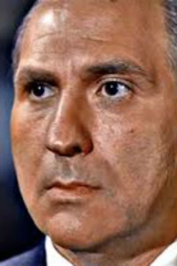 Actor Richard Karlan