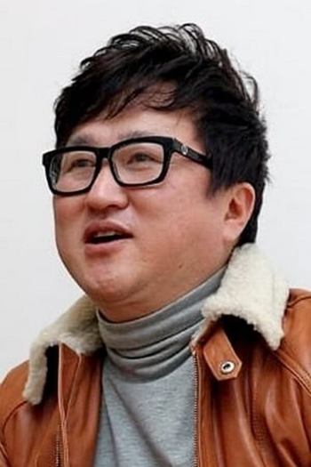 Film director Lee Hwan-kyung