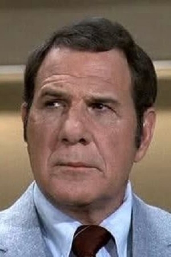 Actor Robert Karvelas