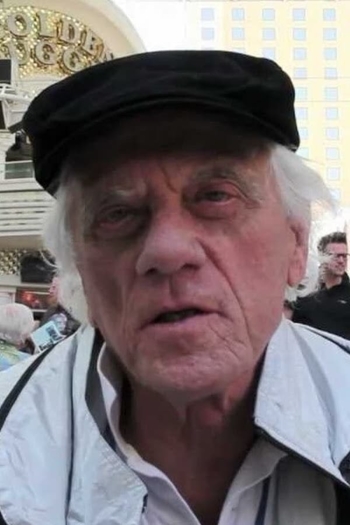 Film director Bob Bralver