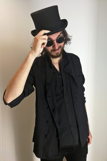 Actor Dean Martin Richards