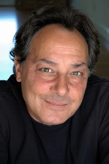 Actor Robert Romanus