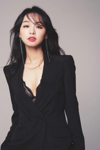 Actor Shin Yoo-mi