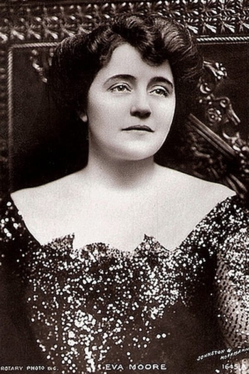 Actor Eva Moore