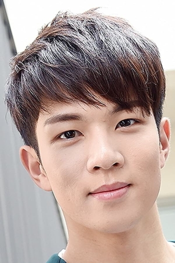 Actor Yoo Hwe-seung