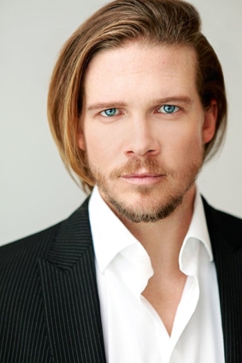 Actor Scotty Dickert