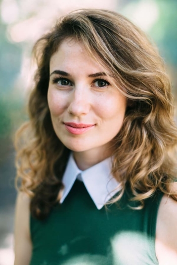 Actor Heather Pasternak