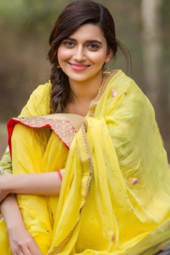 Actor Nimrat Khaira
