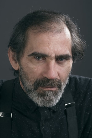 Actor Gustavo Sumpta