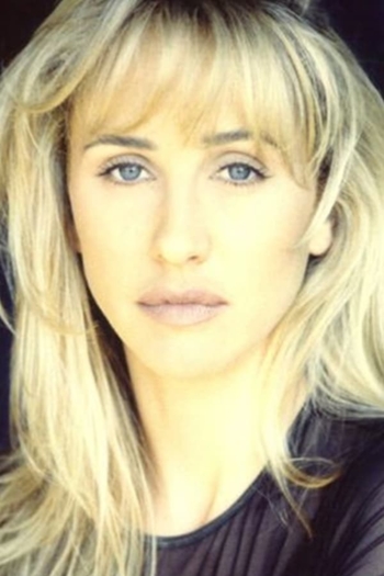 Actor Lori Jo Hendrix