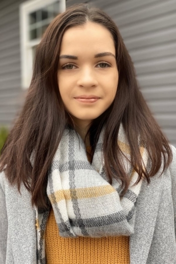 Actor Alicia Megan Saunders