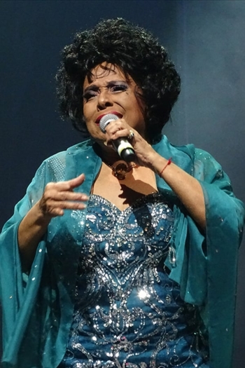 Actor Eliana Pittman