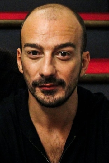 Actor Guillaume Mélanie