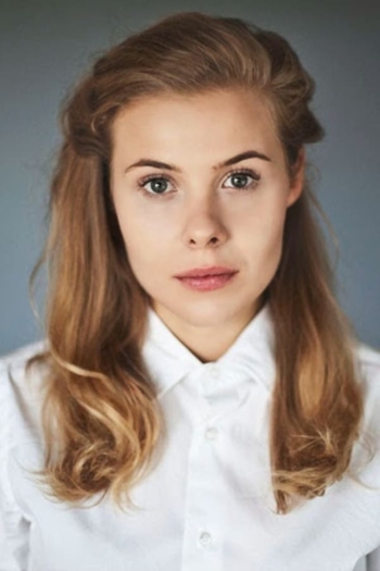 Actor Karolina Staniec