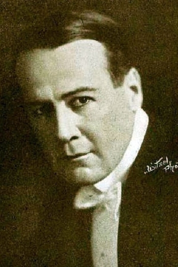 Actor Phillips Smalley