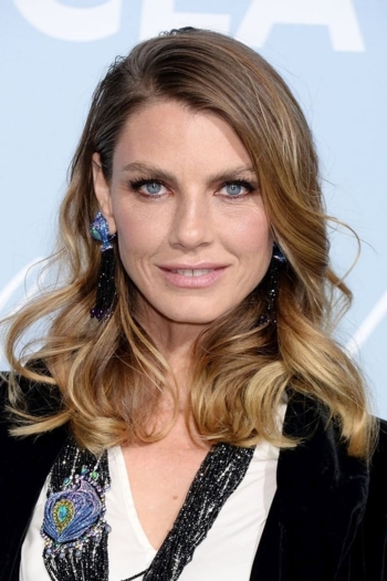 Actor Angela Lindvall
