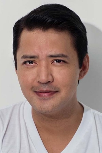 Actor Mark Anthony Fernandez