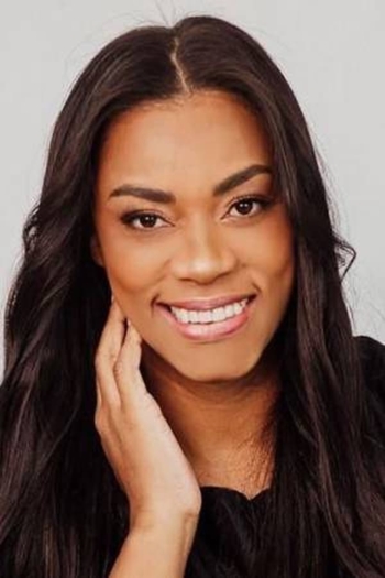 Actor Elaine Martins