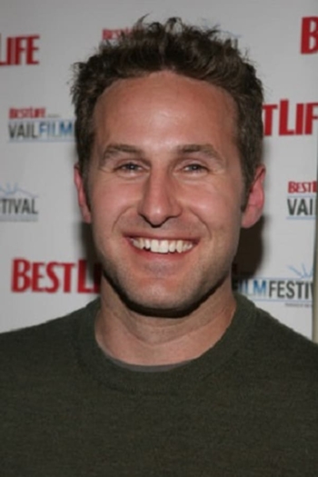 Actor Lucas Fleischer