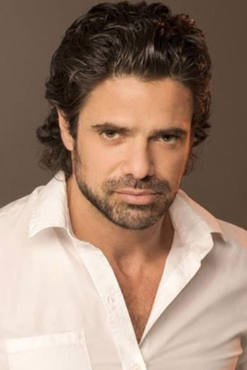 Actor Luciano Castro