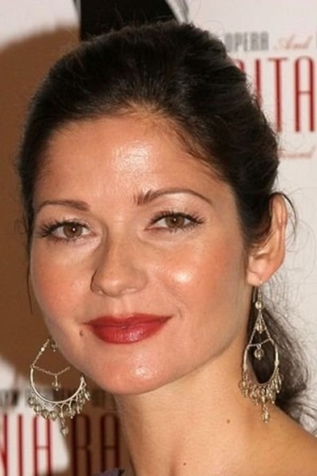 Actor Jill Hennessy