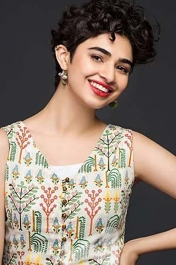 Actor Saheefa Jabbar Khattak