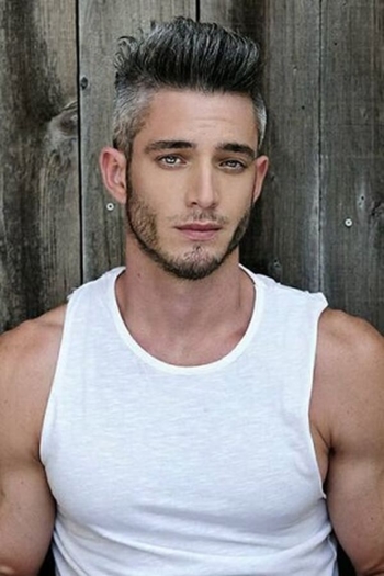 Actor Theoharis Ioannidis