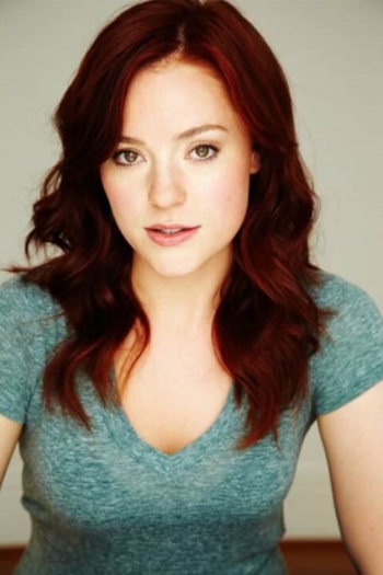 Actor Ella Scott Lynch