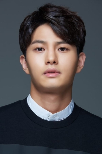 Actor Lee Seung-wook