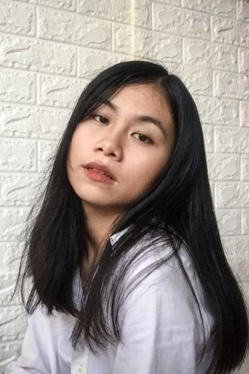 Actor Daniela Kuizon