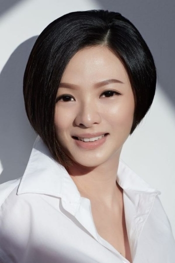 Actor Mindee Ong
