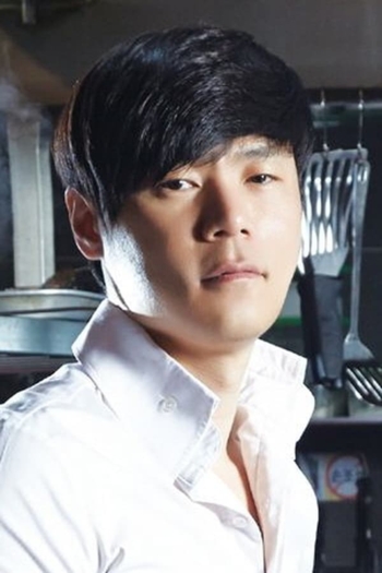 Actor Choi Hyun-seok