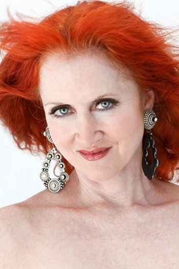 Actor Stephanie Blake