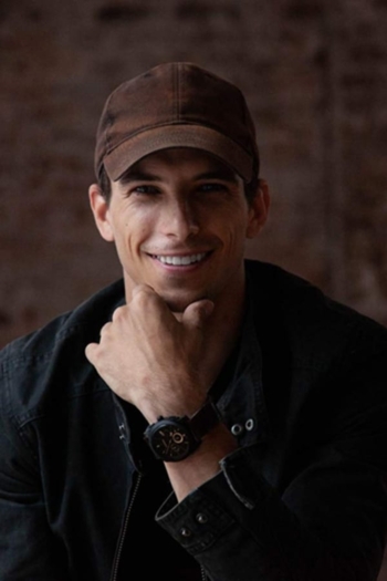 Actor Benjamin J Murray