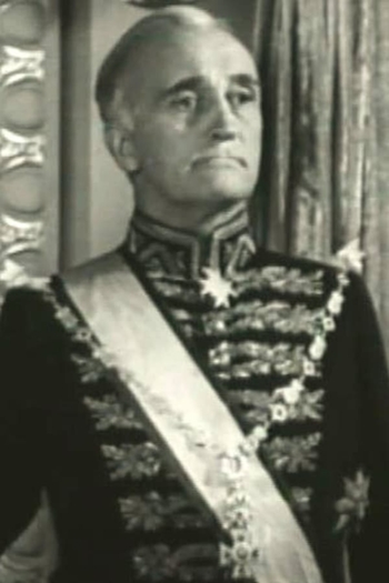 Actor Wyndham Standing