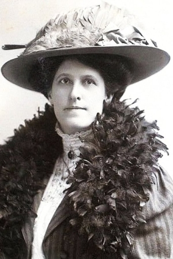 Actor Louise Mackintosh