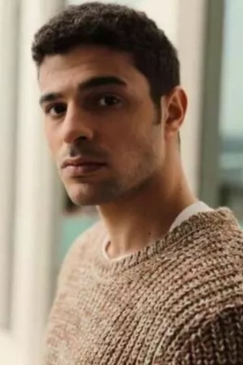 Actor Halit Özgür Sarı